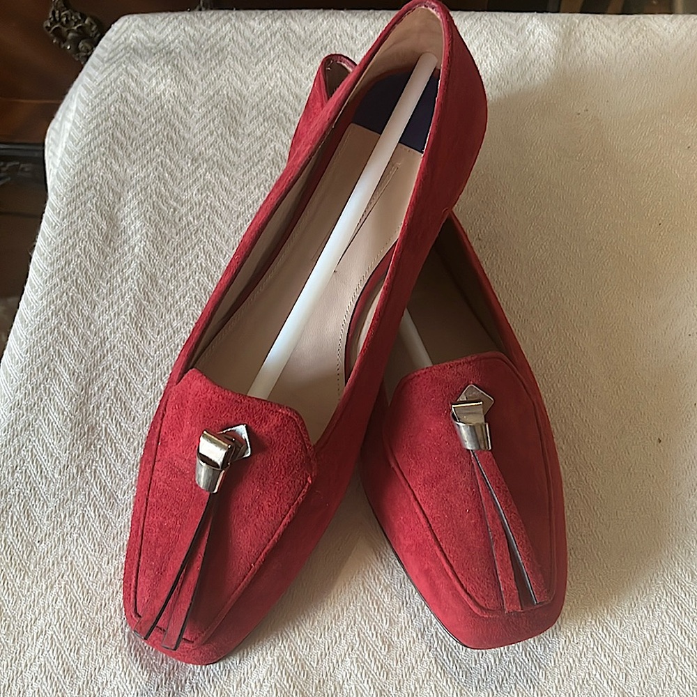 Stuart Weitzman slipknot loafers size 8